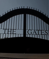 2010-TheGates-S01E02-02112.jpg