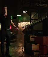 Arrow-S02-E01-0205.jpg