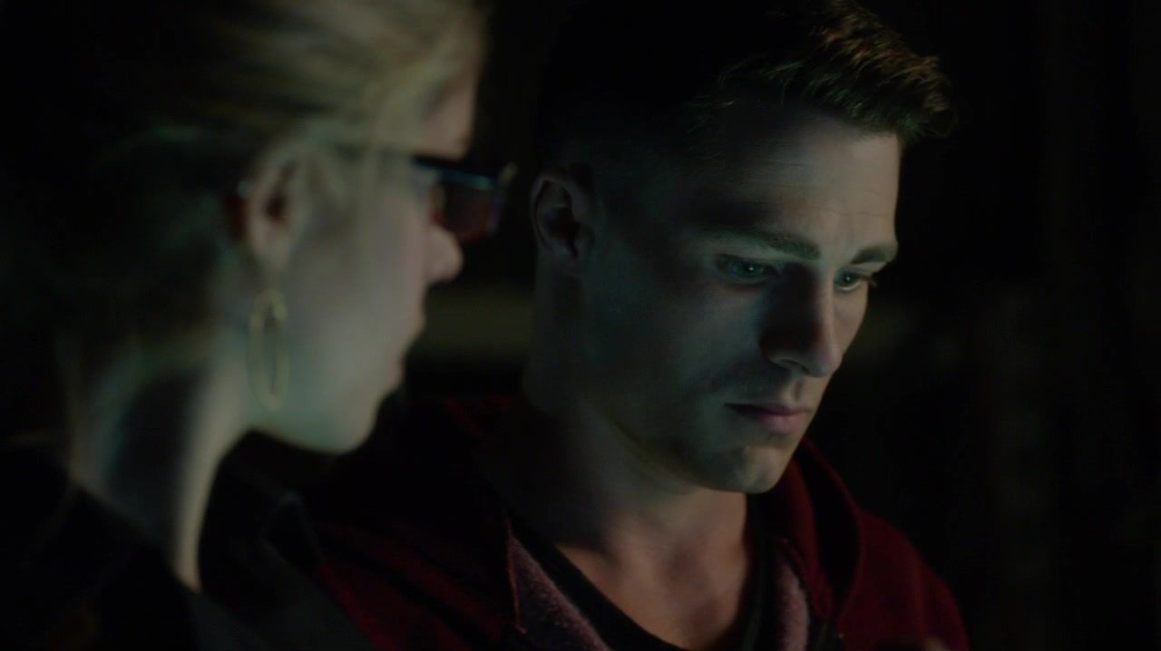 Arrow-S02-E23-0032.jpg