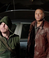 Arrow-S02-E23-0012.jpg