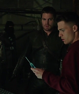 Arrow-S02-E23-0042.jpg