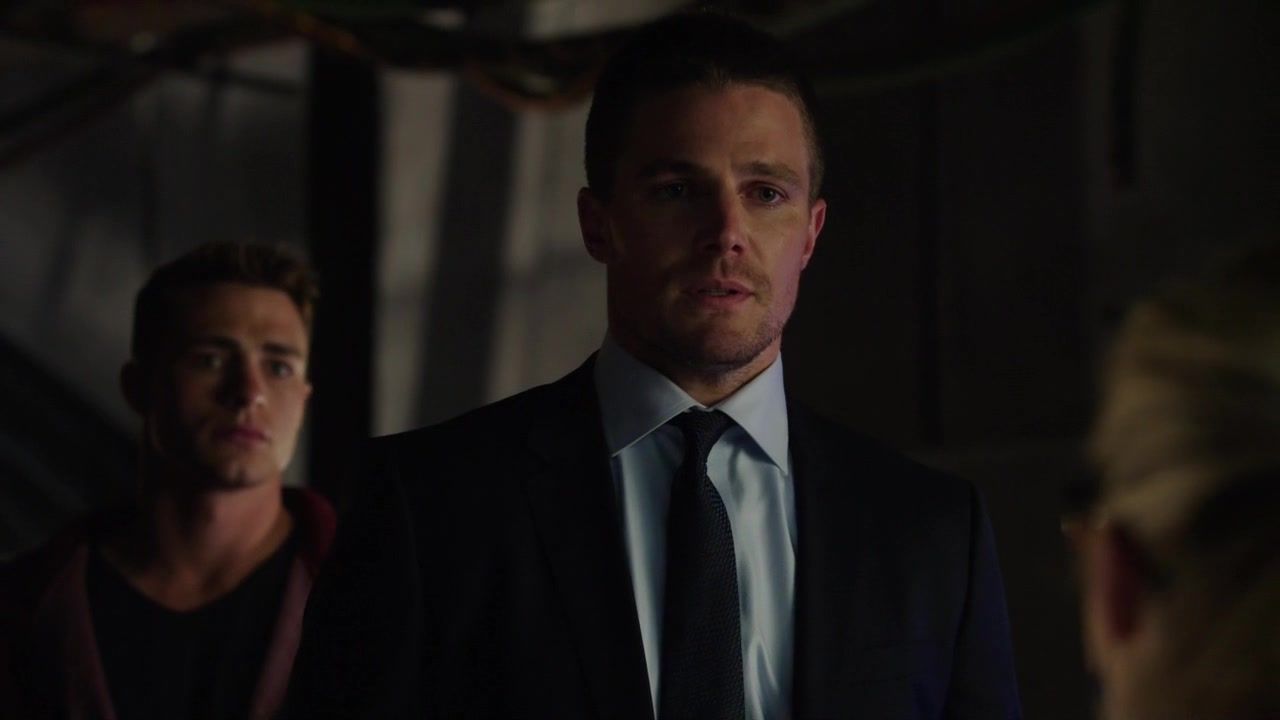 Arrow-S03E01-0058.jpg