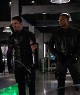 Arrow-S04E12-152.jpg