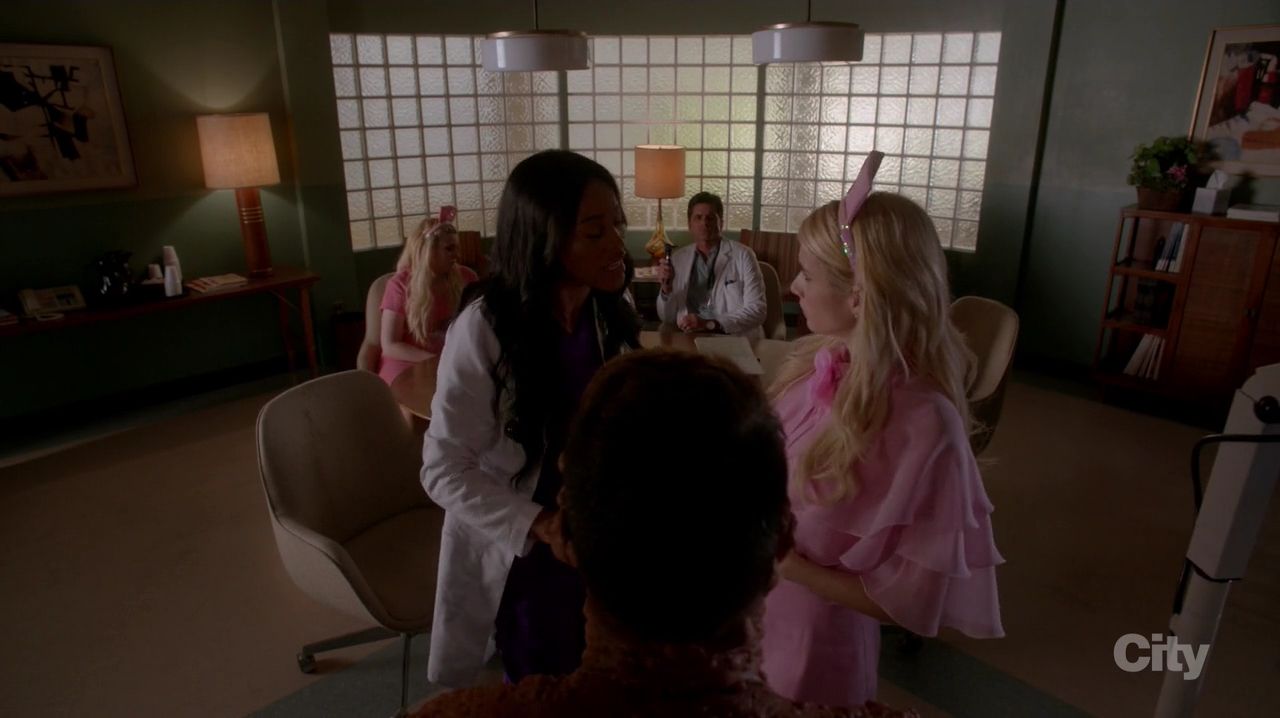 ScreamQueens-S02E02-008.jpg