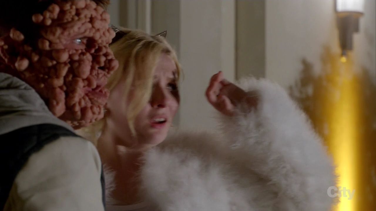 ScreamQueens-S02E02-130.jpg