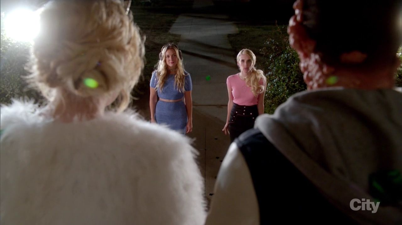 ScreamQueens-S02E02-136.jpg